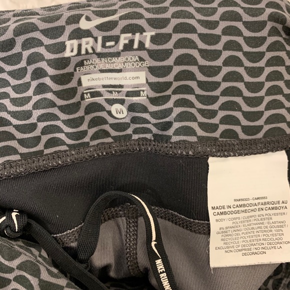 Nike Dri-fit leggings size M - Picture 2 of 3